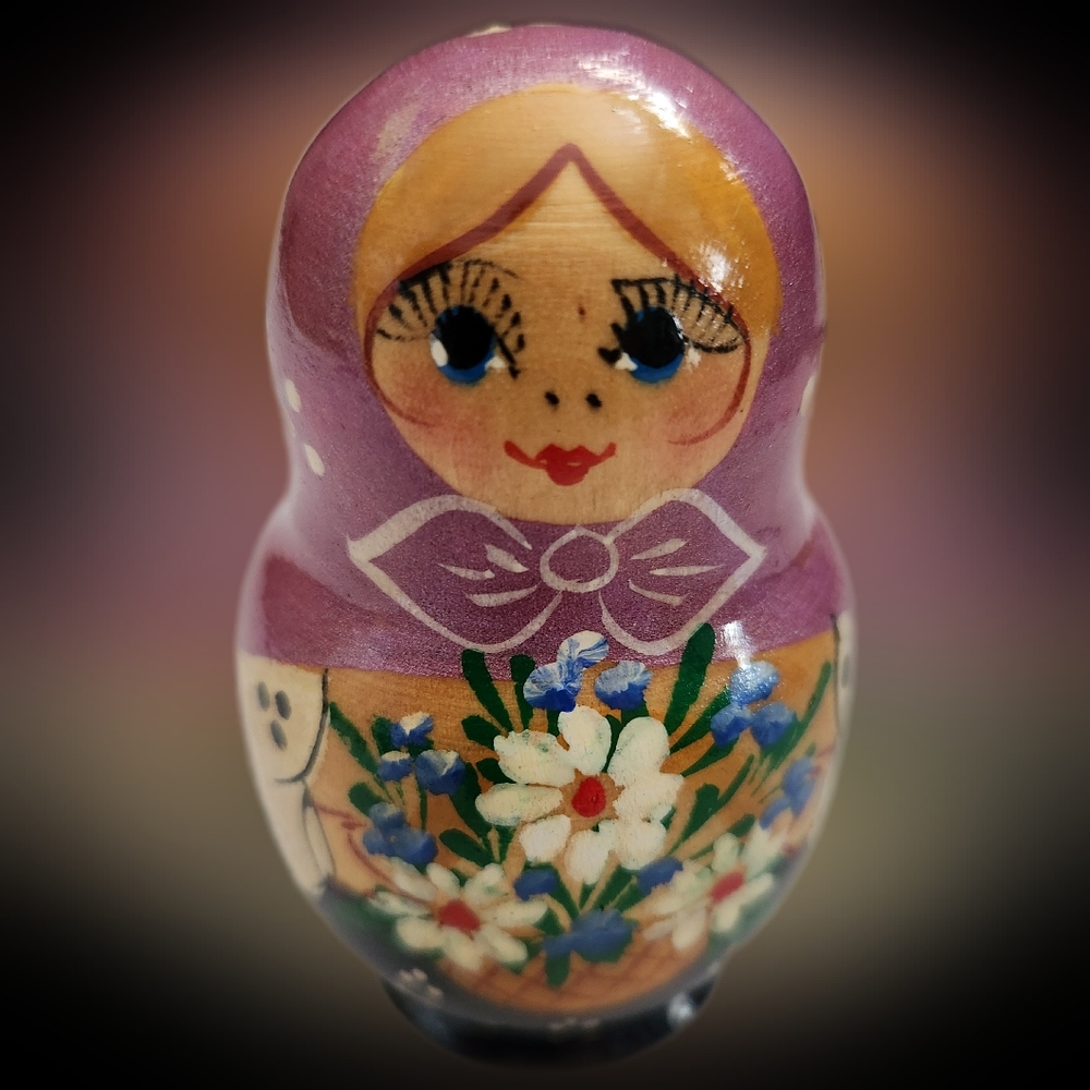 Matryoshka Nesting Russian Babushka Dolls 5 Piece Purple Blue Flowers Stacking
